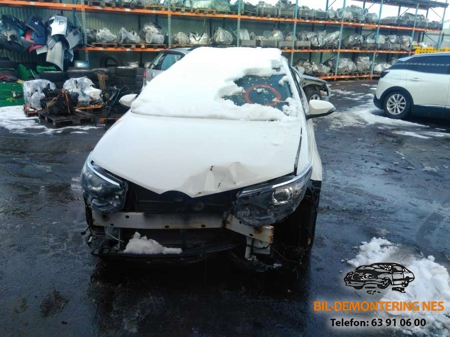 Toyota Auris 2013-2015 (Type II, Fase 1) , Motorkode: 2ZR-FXE, Girkassekode: 
