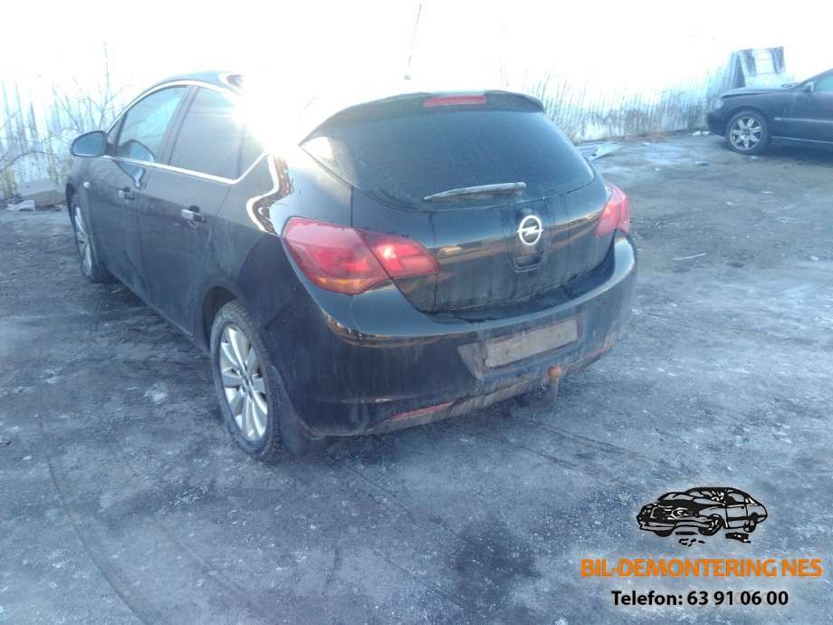 Opel Astra J 2010-2015 , Motorkode: A17DTJ, Girkassekode: 