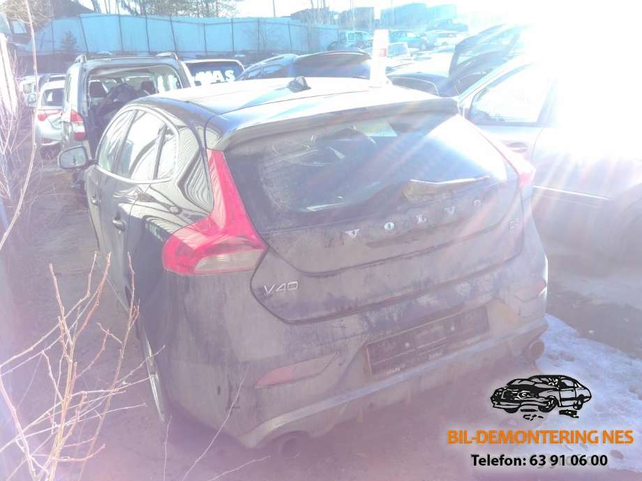 Volvo V40 2012-2019 , Motorkode: D5204T6, Girkassekode: 