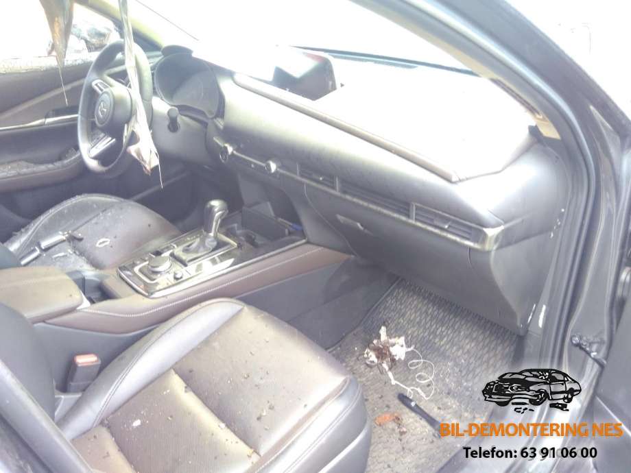 Mazda CX-30 2020-->> , Motorkode: HF, Girkassekode: 