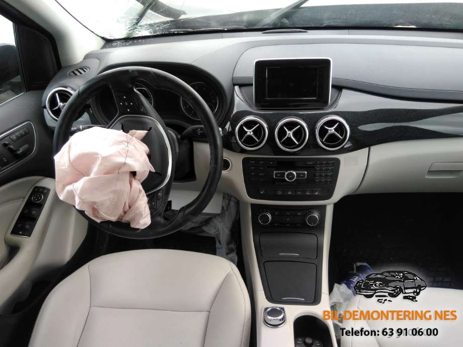 Mercedes B-Klasse 2011-2018 (W246) (W246), Motorkode: 270920, Girkassekode: 