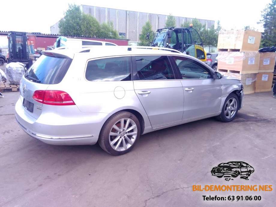 VW Passat 2011-2015 (B7) (B7), Motorkode: CFFB, Girkassekode: NFV