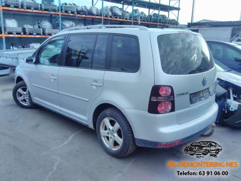 VW Touran 2007-2010 (Type I, Fase 2) , Motorkode: BLS, Girkassekode: LKF