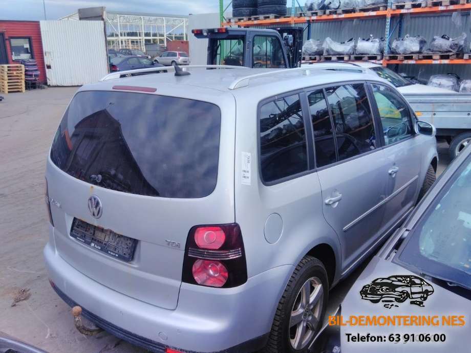 VW Touran 2007-2010 (Type I, Fase 2) , Motorkode: BLS, Girkassekode: LKF