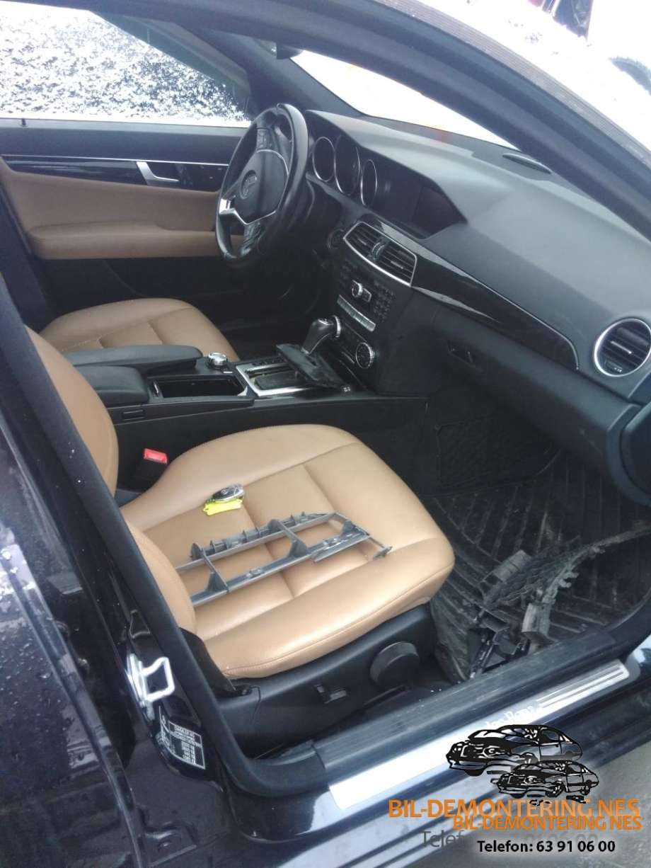 Mercedes C-Klasse 2011-2014 (Fase 2) (W204) delebil , Motorkode: 274.910, Girkassekode: 