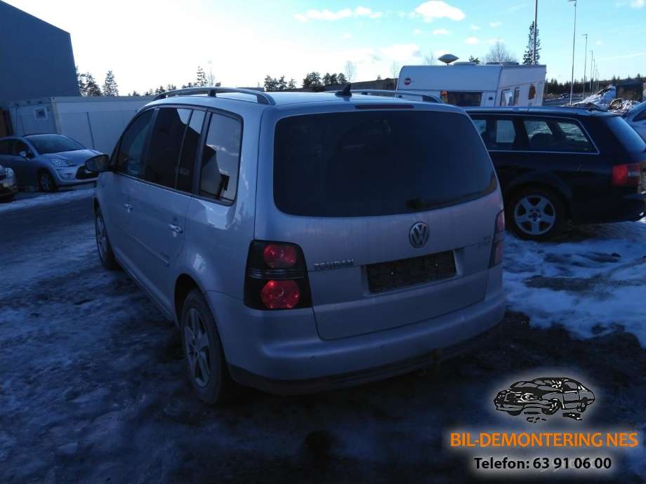 VW Touran 2007-2010 (Type I, Fase 2) , Motorkode: BLS, Girkassekode: KWD