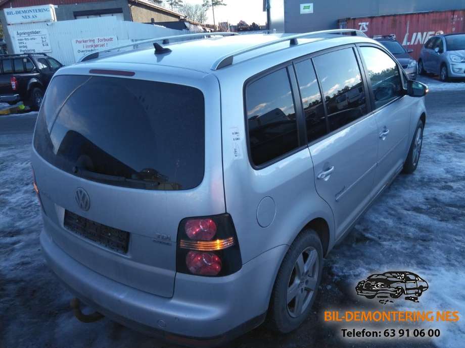 VW Touran 2007-2010 (Type I, Fase 2) , Motorkode: BLS, Girkassekode: KWD