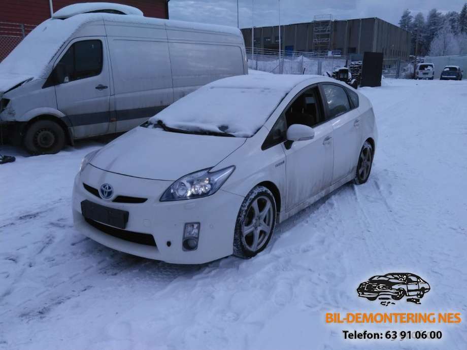 Toyota Prius 2009-2016 (Type III) (COMBI) (COMBI), Motorkode: 2ZR-FXE, Girkassekode: 