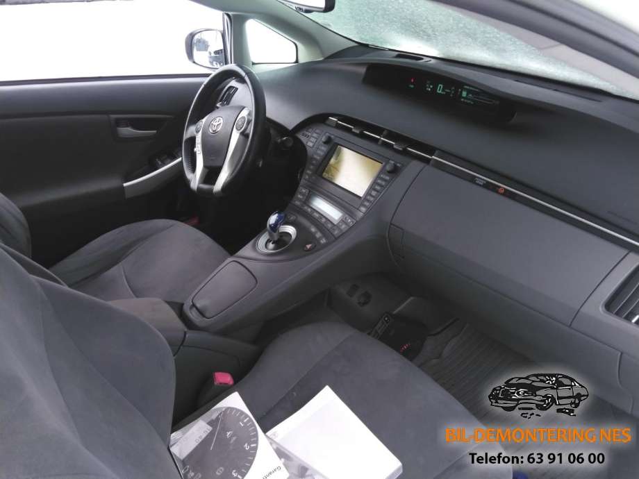 Toyota Prius 2009-2016 (Type III) (COMBI) (COMBI), Motorkode: 2ZR-FXE, Girkassekode: 