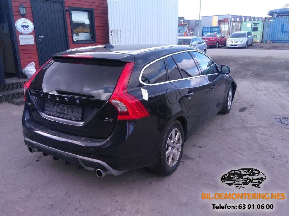 Volvo V60 2010-2013 (Type I, Fase 1) , Motorkode: D5204T2, Girkassekode: