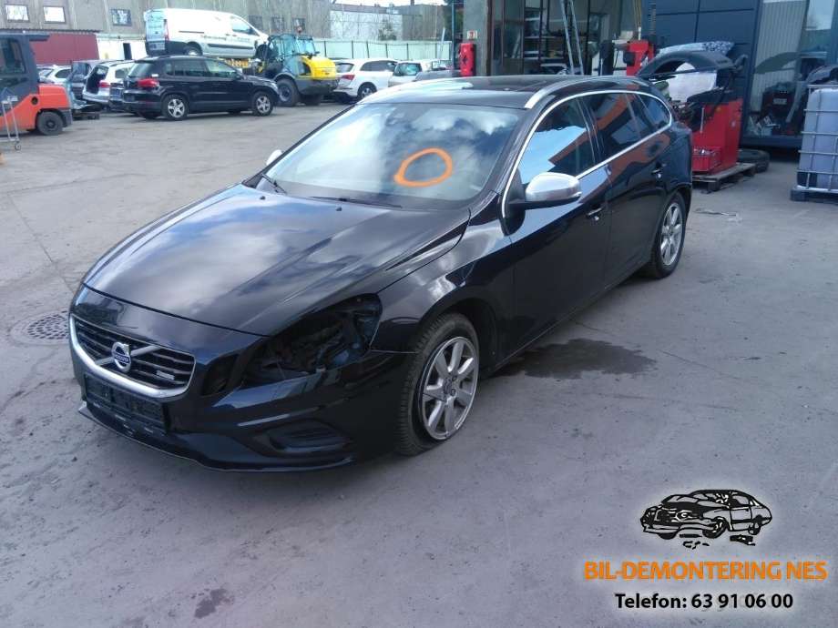 Volvo V60 2010-2013 (Type I, Fase 1) , Motorkode: D5204T2, Girkassekode: