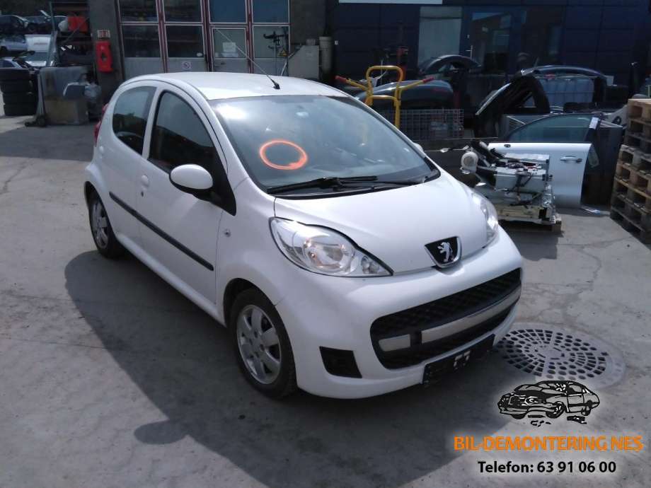 Peugeot 107 2006-2014 , Motorkode: 1KR-FE, Girkassekode: 