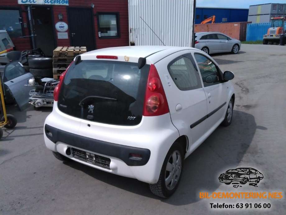 Peugeot 107 2006-2014 , Motorkode: 1KR-FE, Girkassekode: 
