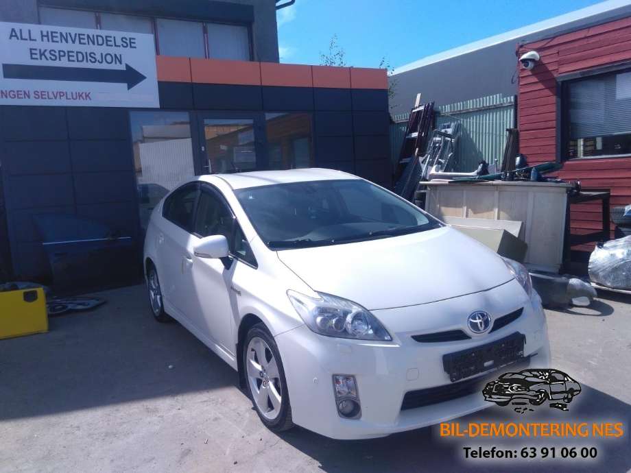 Toyota Prius 2009-2016 (Type III) (COMBI) (COMBI), Motorkode: 2ZR-FXE, Girkassekode: 