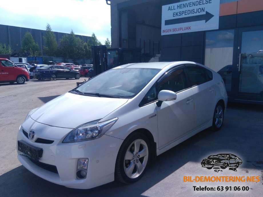 Toyota Prius 2009-2016 (Type III) (COMBI) (COMBI), Motorkode: 2ZR-FXE, Girkassekode: 