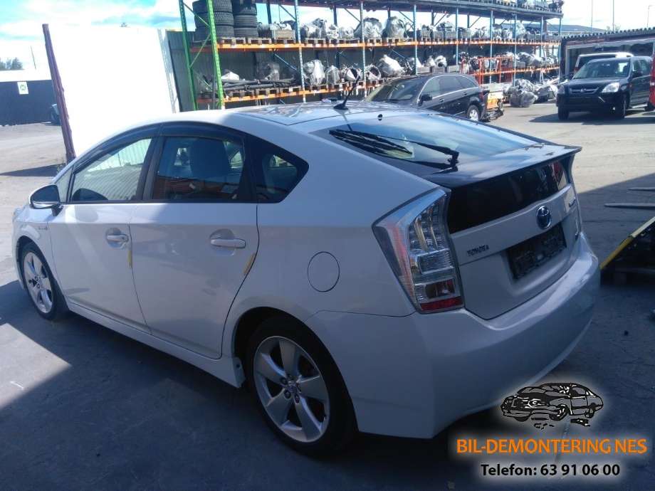 Toyota Prius 2009-2016 (Type III) (COMBI) (COMBI), Motorkode: 2ZR-FXE, Girkassekode: 
