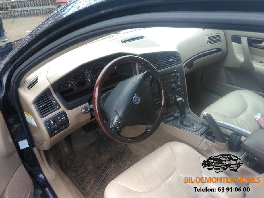 Volvo XC70 2001-2004 (Type I, Fase 1) , Motorkode: D5244T, Girkassekode: