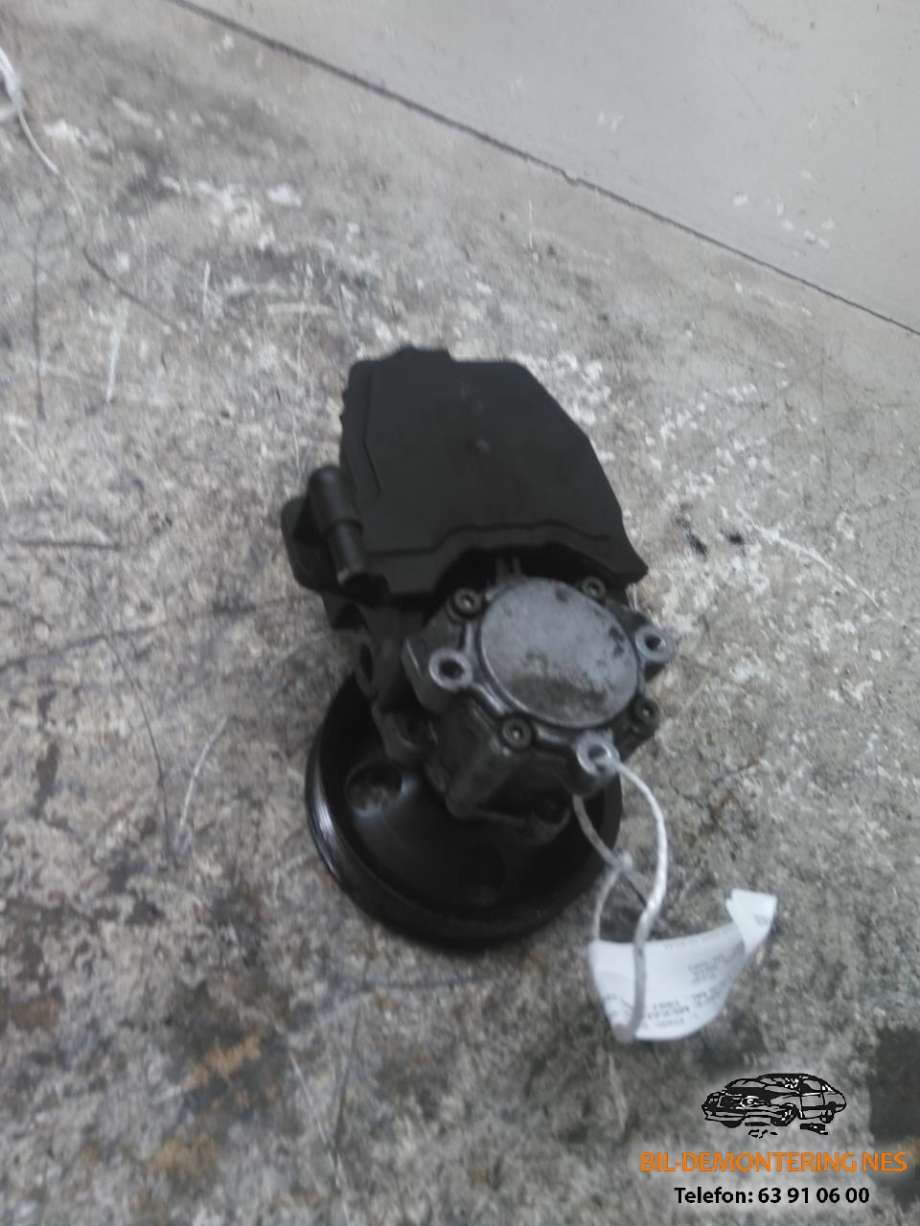 Servo pumpe mekanisk til Mercedes ML 1997-2005 (W163) (W163) (LUK|2108077|0024667901|)
