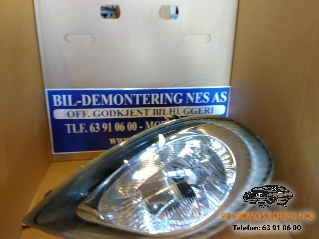 Frontlykt høyre halogen til Opel Vivaro A, 2001-2006  (VALEO|)