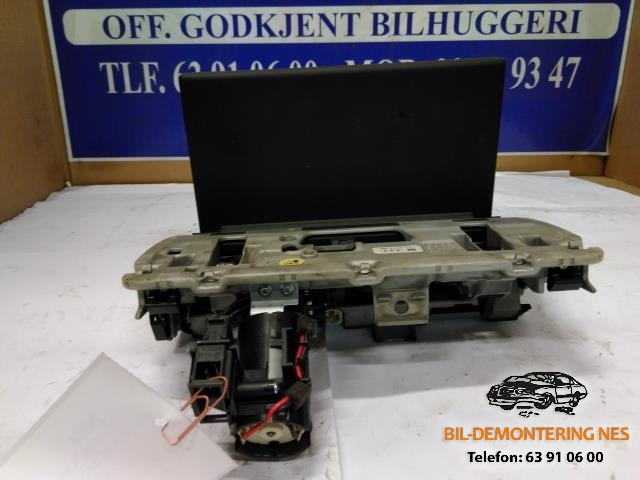 Bilstereo navigasjon skjerm til Audi A3 2012-2016 (Type III, Fase 1)  (ALPINE|8V0857273K|)