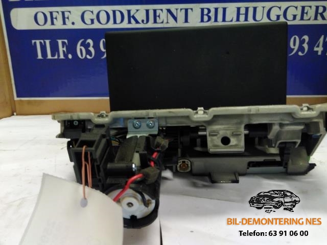 Bilstereo navigasjon skjerm til Audi A3 2012-2016 (Type III, Fase 1)  (ALPINE|8V0857273K|)