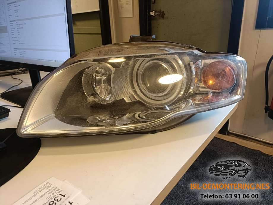 Frontlykt venstre xenon til Audi A4 2004-2008 (Type III) (B7) (B7) (8E0941003AM|0301219271|)