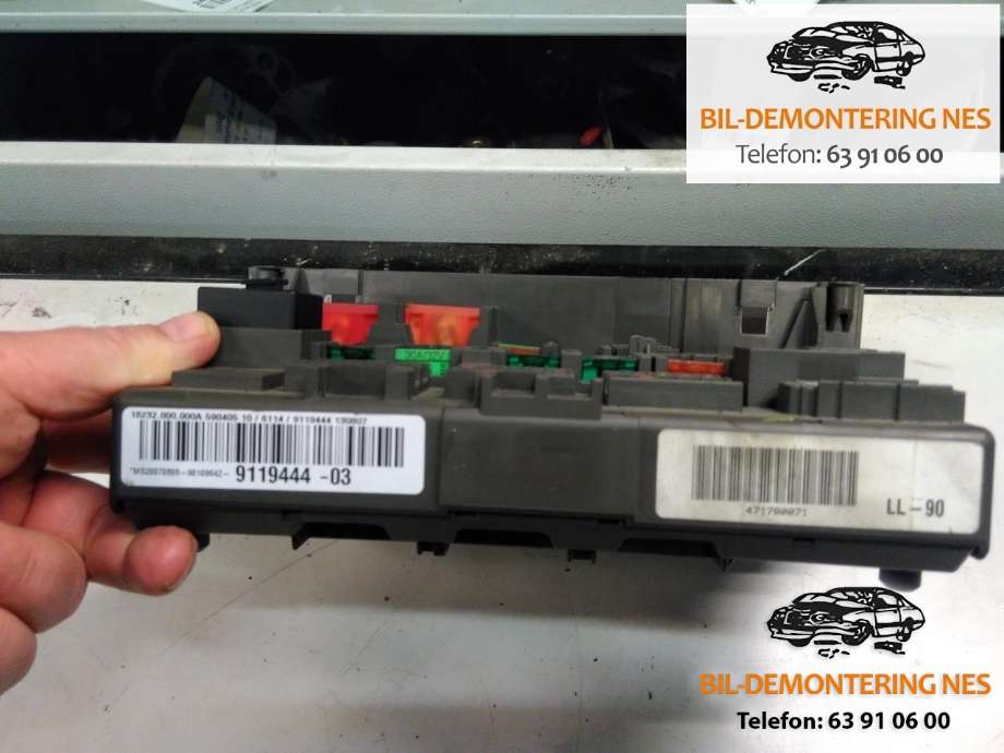 Sikringsboks til BMW 3-Serie 2005-2011 (E90/E91/E92/E93) (E90/E91/E92/E93) (9119444|LL-90|)