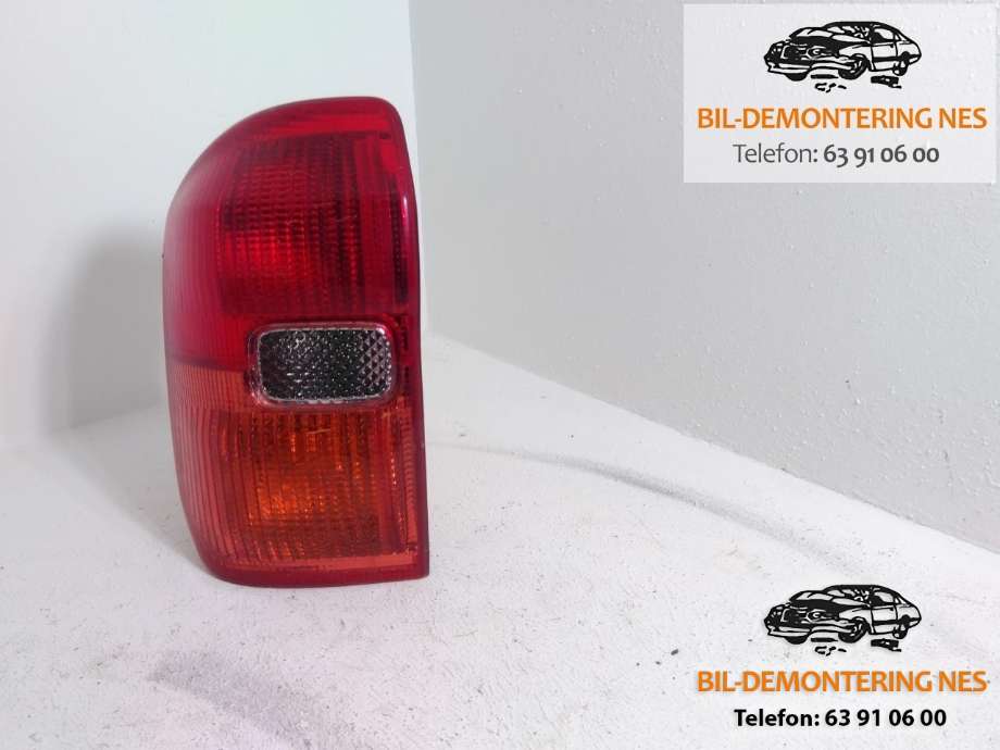 Baklykt venstre til Toyota RAV4, 2000-2006 (Type II)  