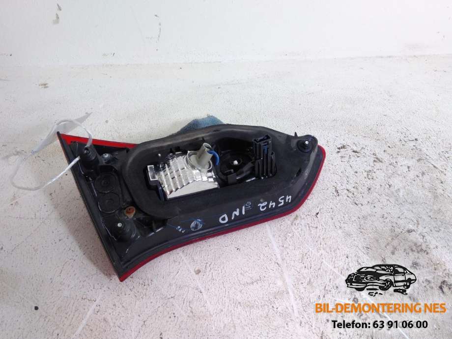 Baklykt høyre indre til Toyota Yaris 2014-2020 (Type III, Fase 2)  (815900D060|)