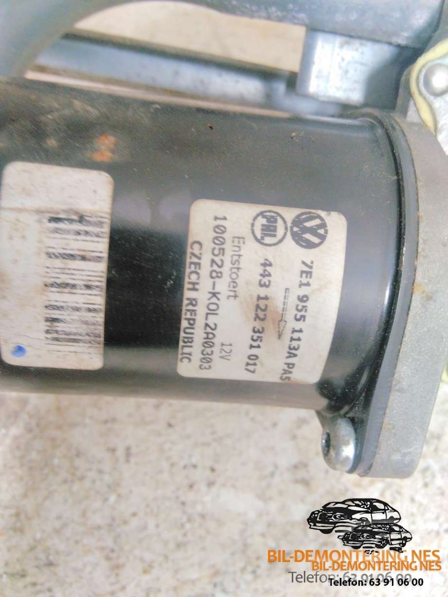 Viskermotor frontrute komplett m/overføring til VW Transporter / Caravelle 2009-2015 (Fase 2) (T5) (T5) (7H1955023C|7E1955113A|)