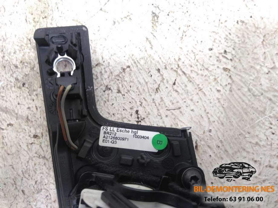 Dashbord friskluftdyse venstre til Mercedes E-Klasse 2009-2013 (Fase 1) (W212) (W212) (A2126800971|)