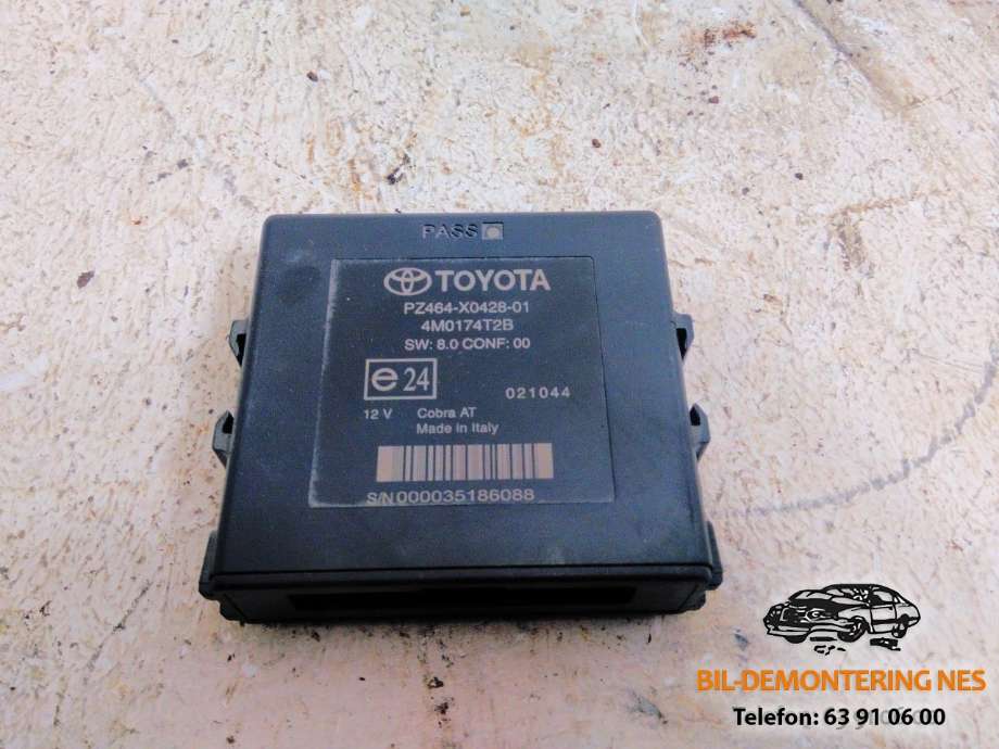 Styreenhet parkering til Toyota RAV4, 2006-2009 (Type III, Fase 1)  (PZ464-X0428-01)