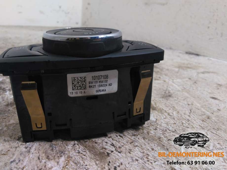 Bryter lys til Ford Transit Connect 2013-2018 Type II, Fase 1  (FOMOCO|BK2T13A024AD|)