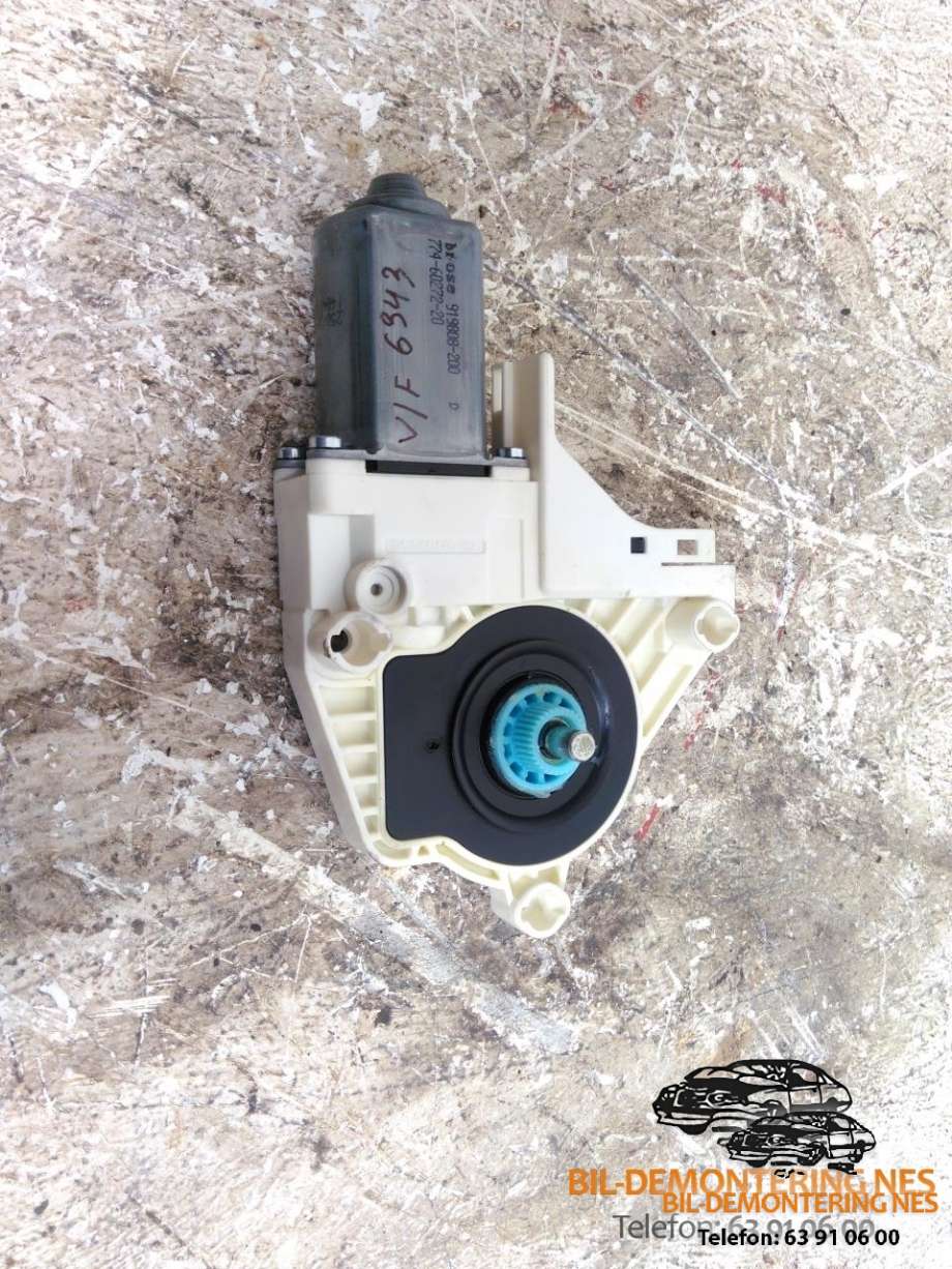 Ruteheis, kun motor, venstre foran til Audi Q5 2008-2012 (Type I, Fase 1)  (8K0959801B|8K0 959 801 B|)