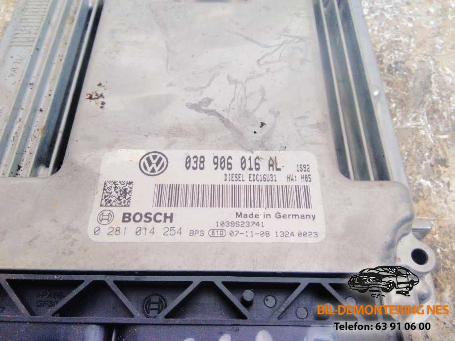 Styreenhet motor til VW Transporter / Caravelle 2003-2009 (Fase 1) (T5) (T5) (BOSCH|038906016AL|)