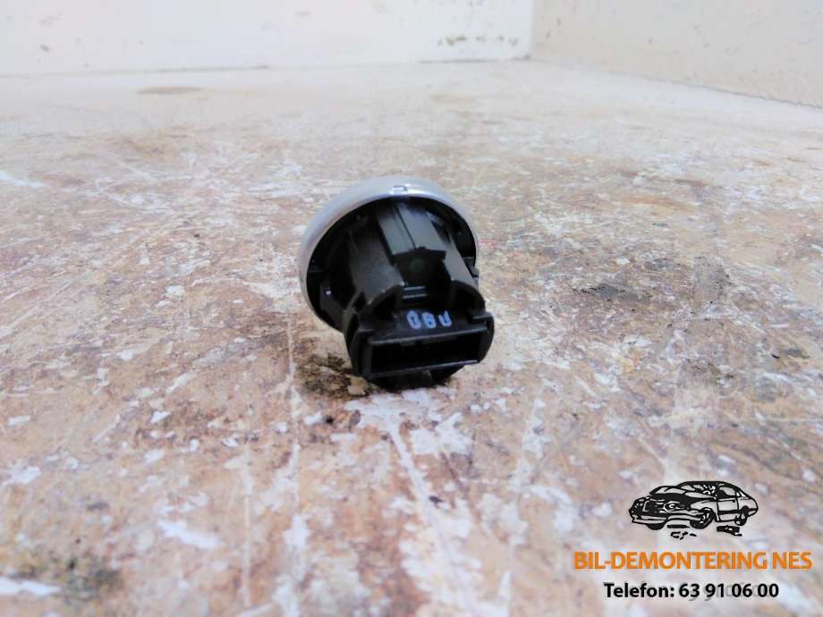 Bryter start/stopp til BMW 3-Serie 2005-2011 (E90/E91/E92/E93) (E90/E91/E92/E93) (61 31 9 154 945|)