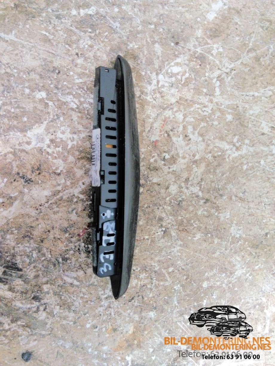 Multimedia display (MCU - Media Controller Unit) til Mercedes E-Klasse 2009-2013 (Fase 1) (W212) (W212) (A0015424523|)