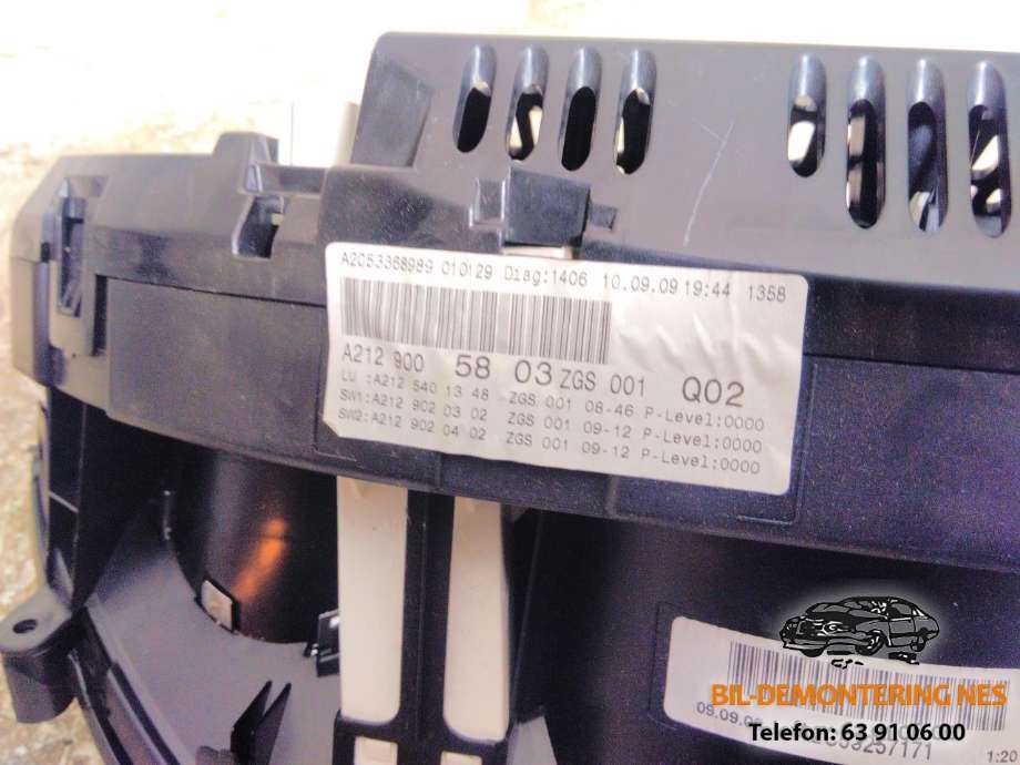 Instrumentpanel til Mercedes E-Klasse 2009-2013 (Fase 1) (W212) (W212) (A2129005803|)