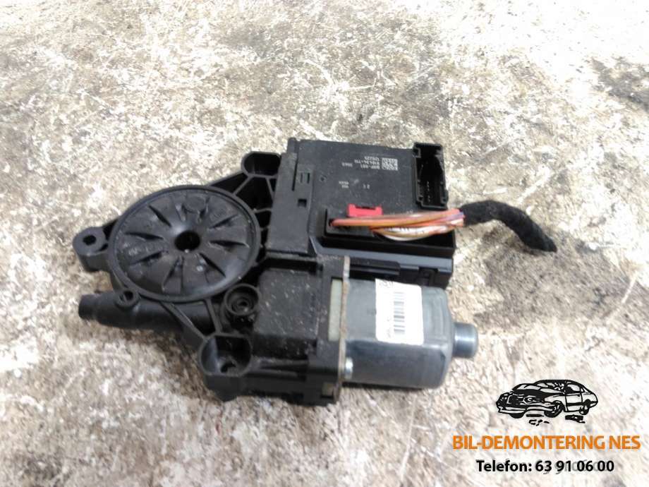 Ruteheis, kun motor, venstre foran til VW Passat, 2011-2015 (B7) (B7) (988716-315)