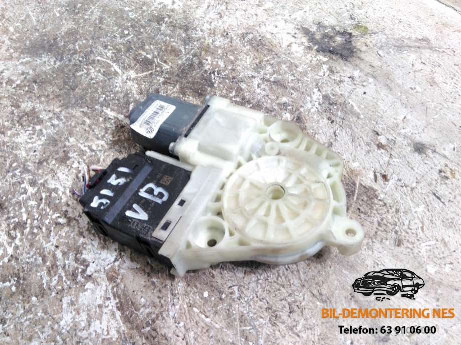 Ruteheis, kun motor, venstre bak til VW Passat, 2011-2015 (B7) (B7) (974233-308)