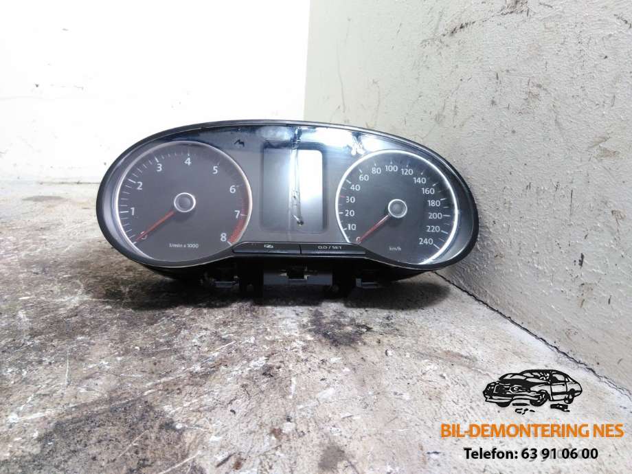 Instrumentpanel til VW Polo, 2009-2014 (Type V, Fase 1)  (6R0920860D)