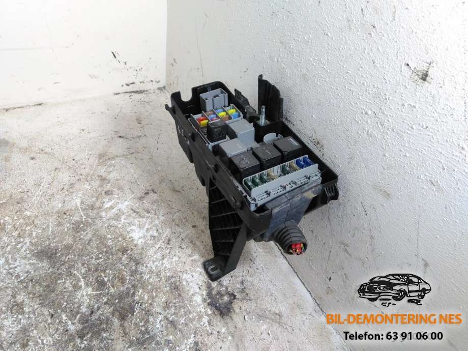 Sikringsboks motorrom til Volvo XC90 2007-2014 (Type I, Fase 2)