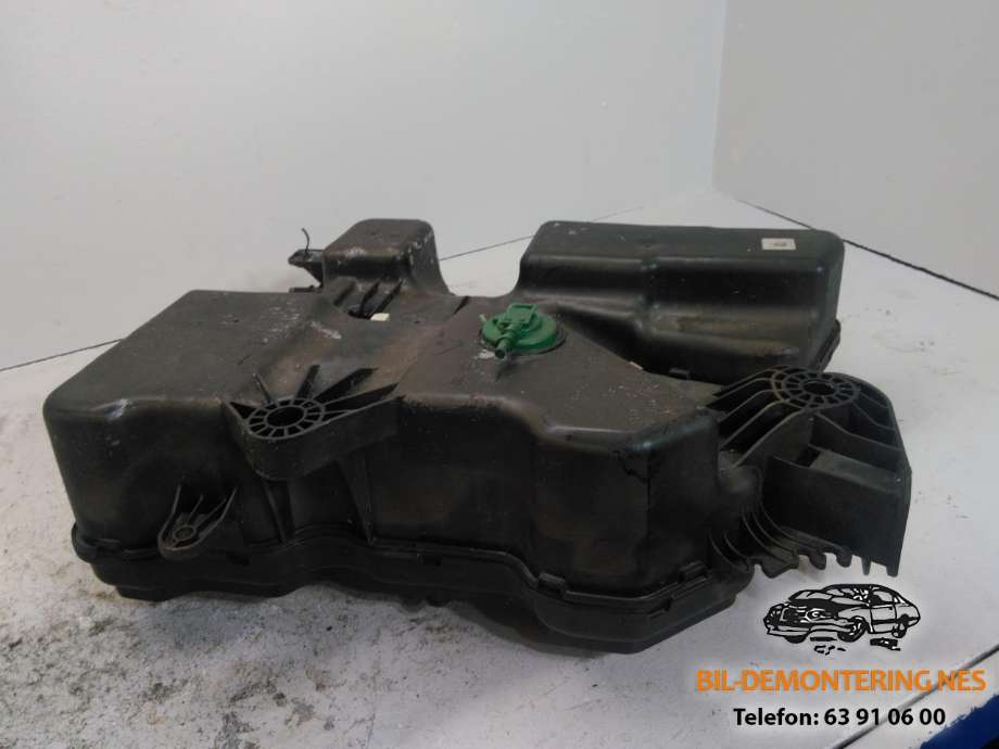 AdBlue tank til Peugeot Expert 2016-->> (Type III)  (98 423 165 80|)