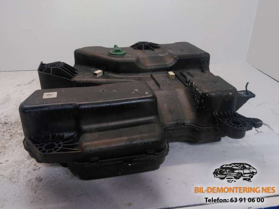 AdBlue tank til Peugeot Expert 2016-->> (Type III)  (98 423 165 80|)