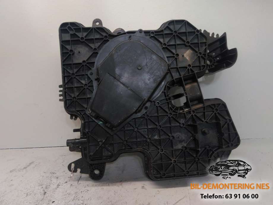 AdBlue tank til Peugeot Expert 2016-->> (Type III)  (98 423 165 80|)