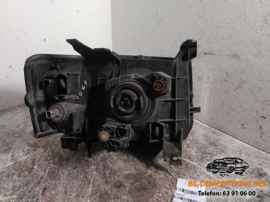 Frontlykt høyre halogen til Ford Ranger (Europa) 2007-2011  