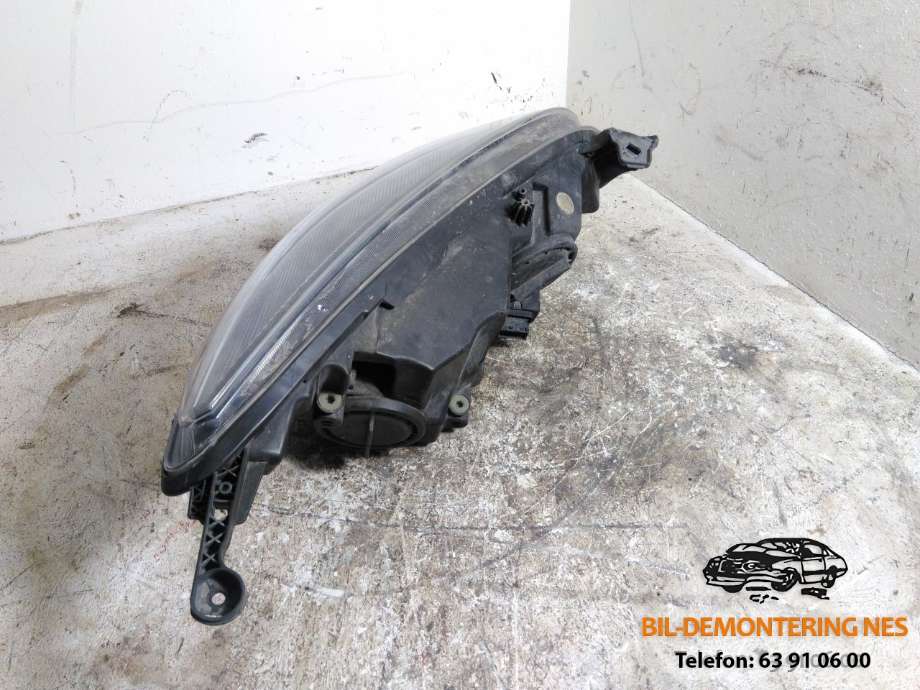 Frontlykt venstre xenon til Opel Astra J 2010-2015  (1ZT01001201|)