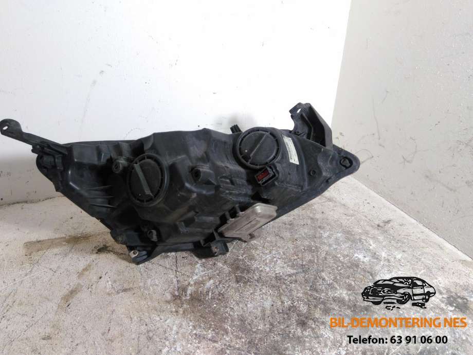 Frontlykt venstre xenon til Opel Astra J 2010-2015  (1ZT01001201|)