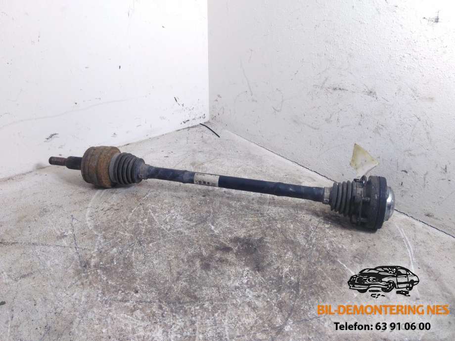 Drivaksel høyre bak, diesel/manuell til VW Transporter / Caravelle 2009-2015 (Fase 2) (T5) (T5) (7E0 501 202|)