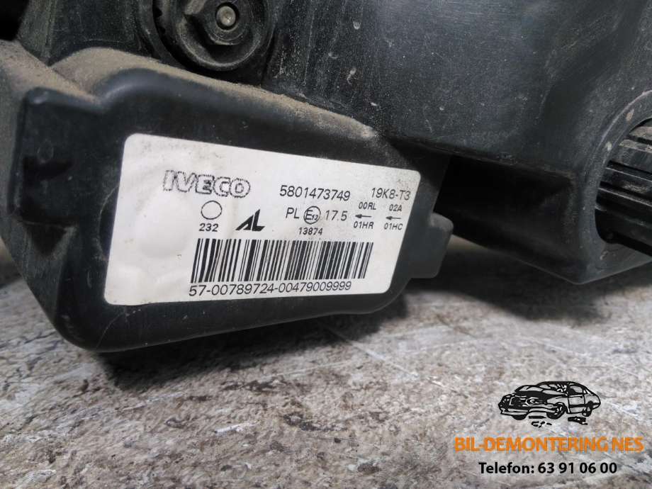 Frontlykt høyre halogen til Iveco Daily 2014-->> (Type VI)  (5801473749|)